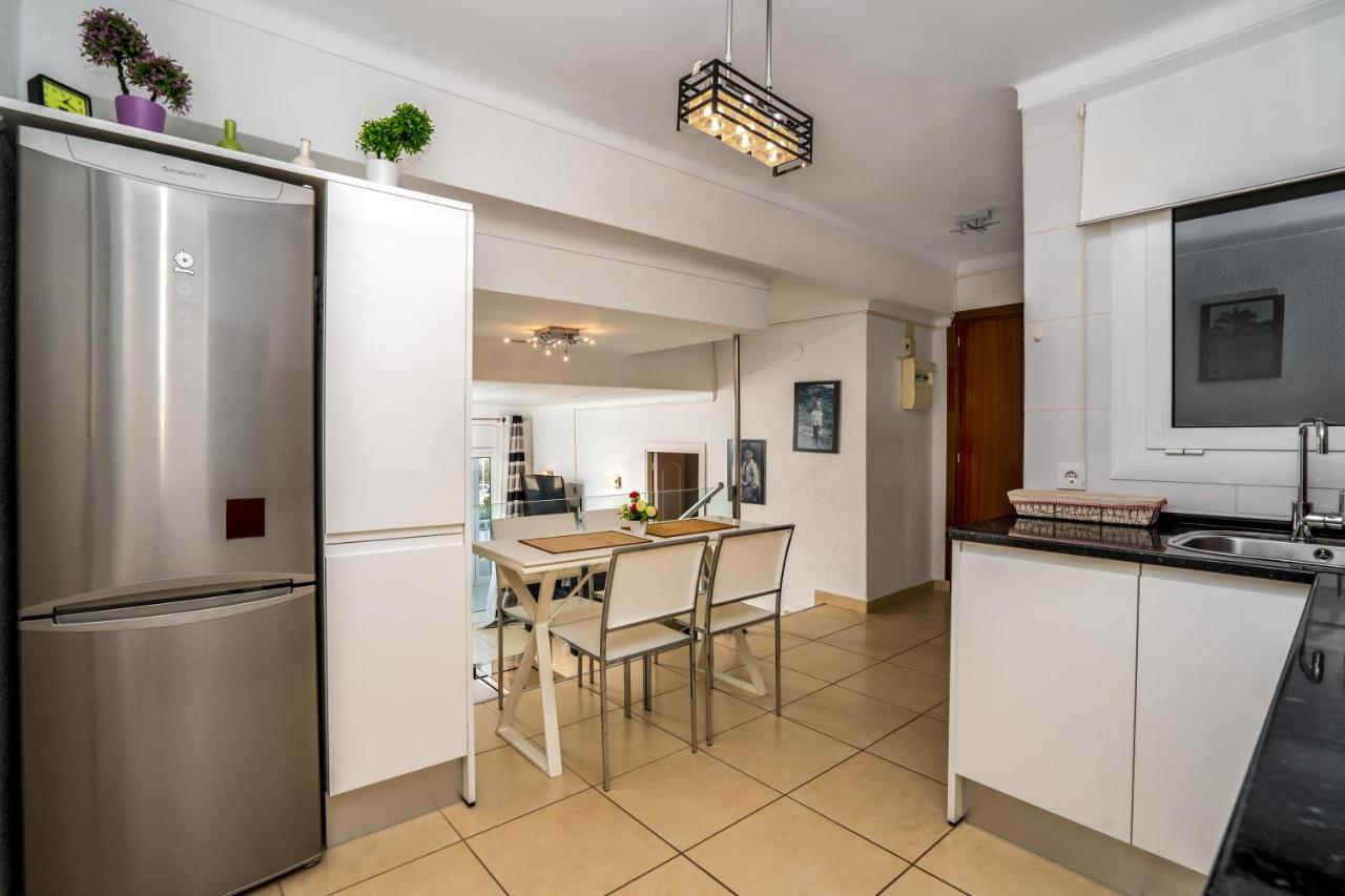Apartamento Welcs Emp 018 Con Terraza Frente Al Mar Leilighet Empuriabrava Eksteriør bilde